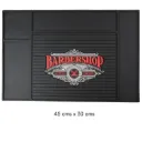 Tapete Negro Diseño Barber Shop letras rojas medida 45cm x 30 cm